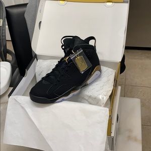 Air Jordan Retro 6’s Defining Moments size 10